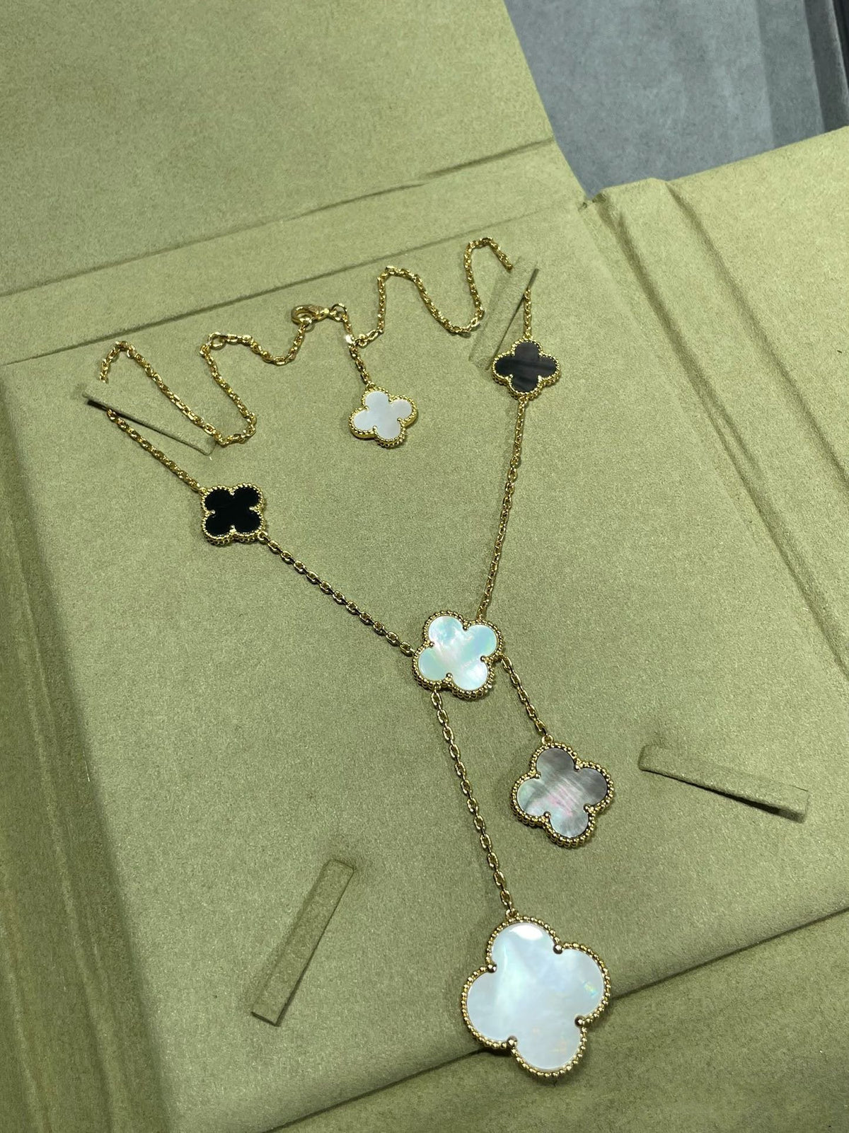 [Super CiCi ]CLOVER 6 MOTIF MOP ONYX GOLD NECKLACE