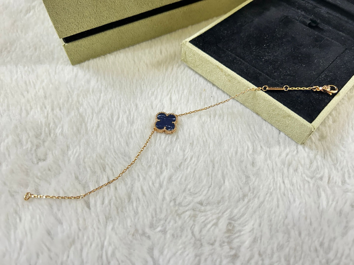 [Super CiCi ]CLOVER 1 MOTIF PIETERSITE BRACELET