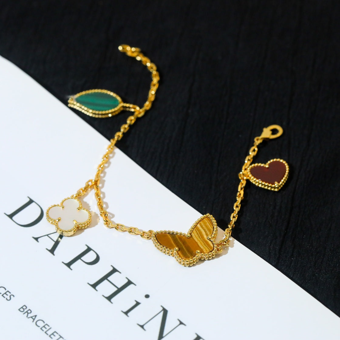 [Super CiCi ]LUCKY SPRING 5 MOTIF GOLD BRACELET