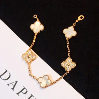 [Super CiCi ]CLOVER WHITE PEARL MOP 5 MOTIF BRACELET COLLECTION