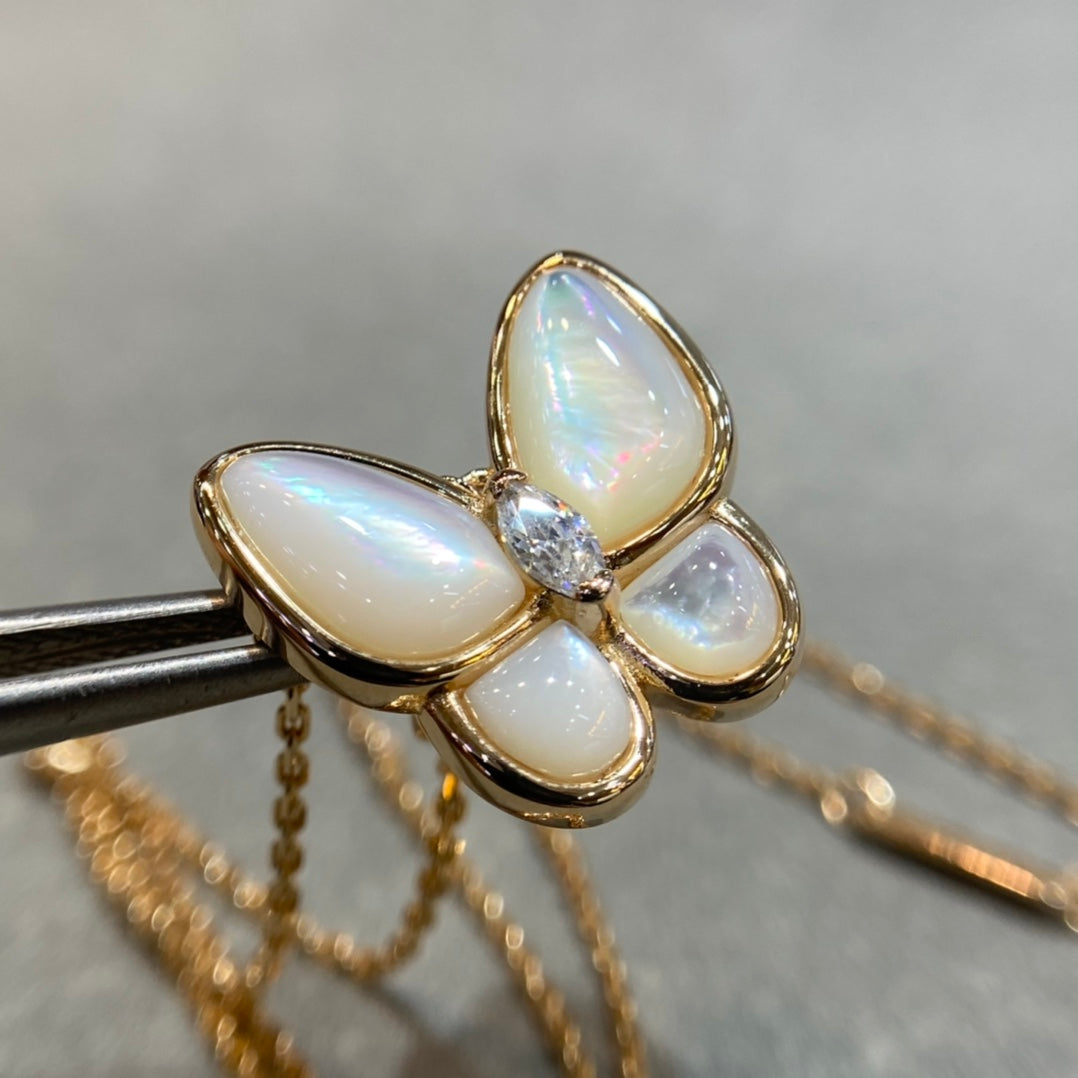 [Super CiCi ]BUTTERFLY MOP DIAMOND NECKLACE