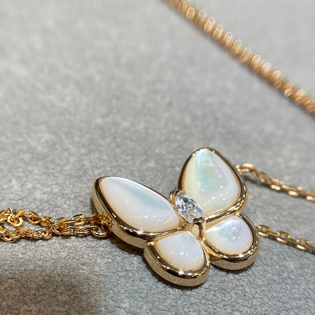 [Super CiCi ]BUTTERFLY MOP DIAMOND NECKLACE
