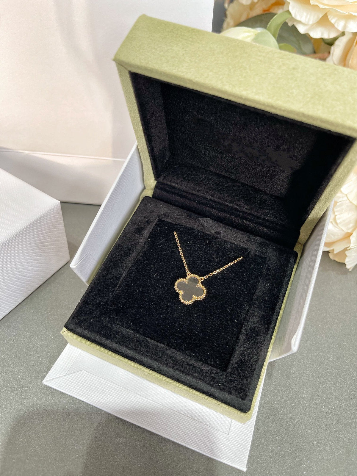 [Super CiCi ]CLOVER ROCK CRYSTAL ROSE GOLD NECKLACE