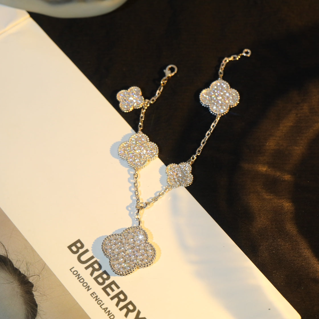 [Super CiCi ]CLOVER BRACELET 5 MOTIF SILVER DIAMOND PAVED
