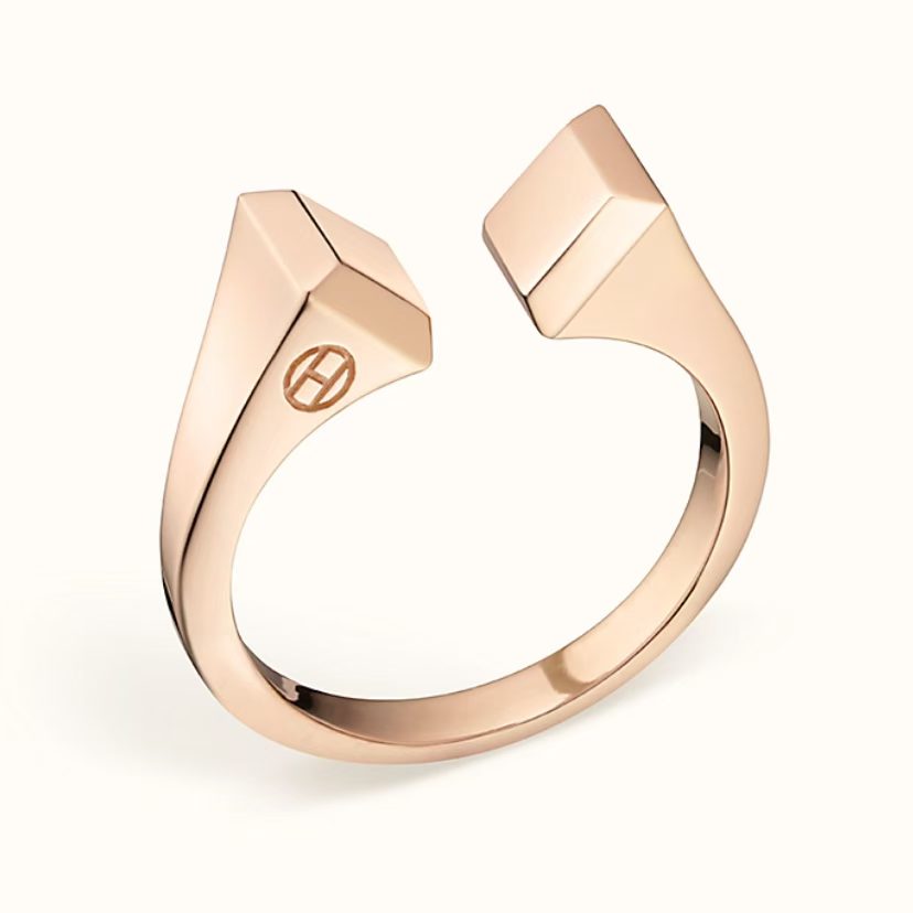 [Super CiCi]THE CONE RIVET RING IS OPEN AND ONE SIZE FITS ALL