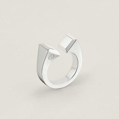 [Super CiCi]THE CONE RIVET RING IS OPEN AND ONE SIZE FITS ALL