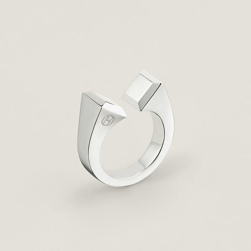 [Super CiCi]THE CONE RIVET RING IS OPEN AND ONE SIZE FITS ALL