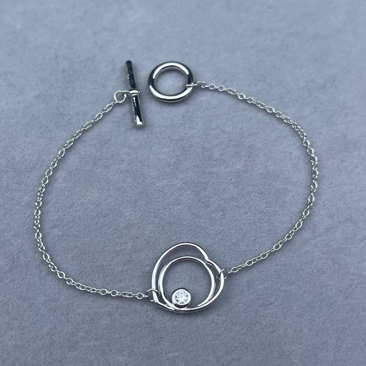 [Super CiCi]HOLLOW HEART SINGLE DIAMOND BRACELET