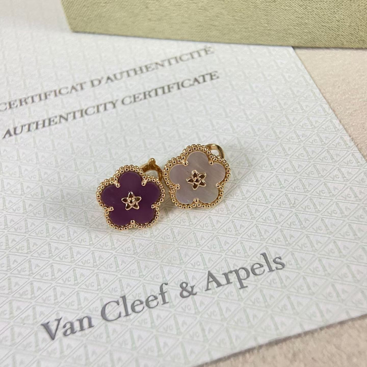 [Super CiCi]NEW PURPLE PLUM FRAGRANCE PLUM BLOSSOM GOLD EARRINGS