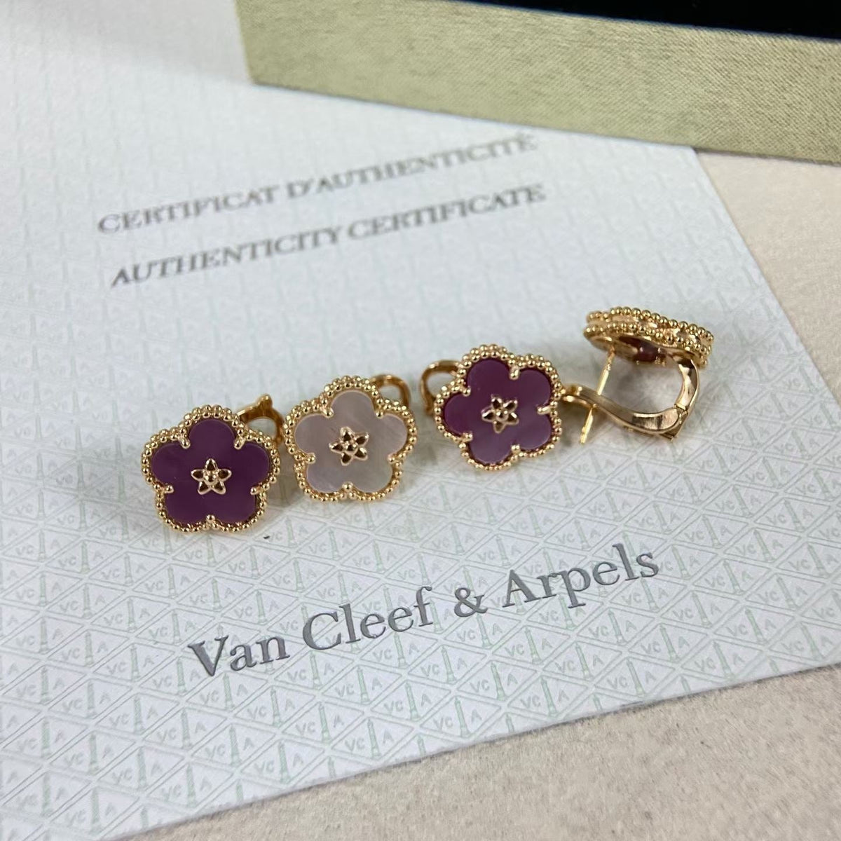 [Super CiCi]NEW PURPLE PLUM FRAGRANCE PLUM BLOSSOM GOLD EARRINGS
