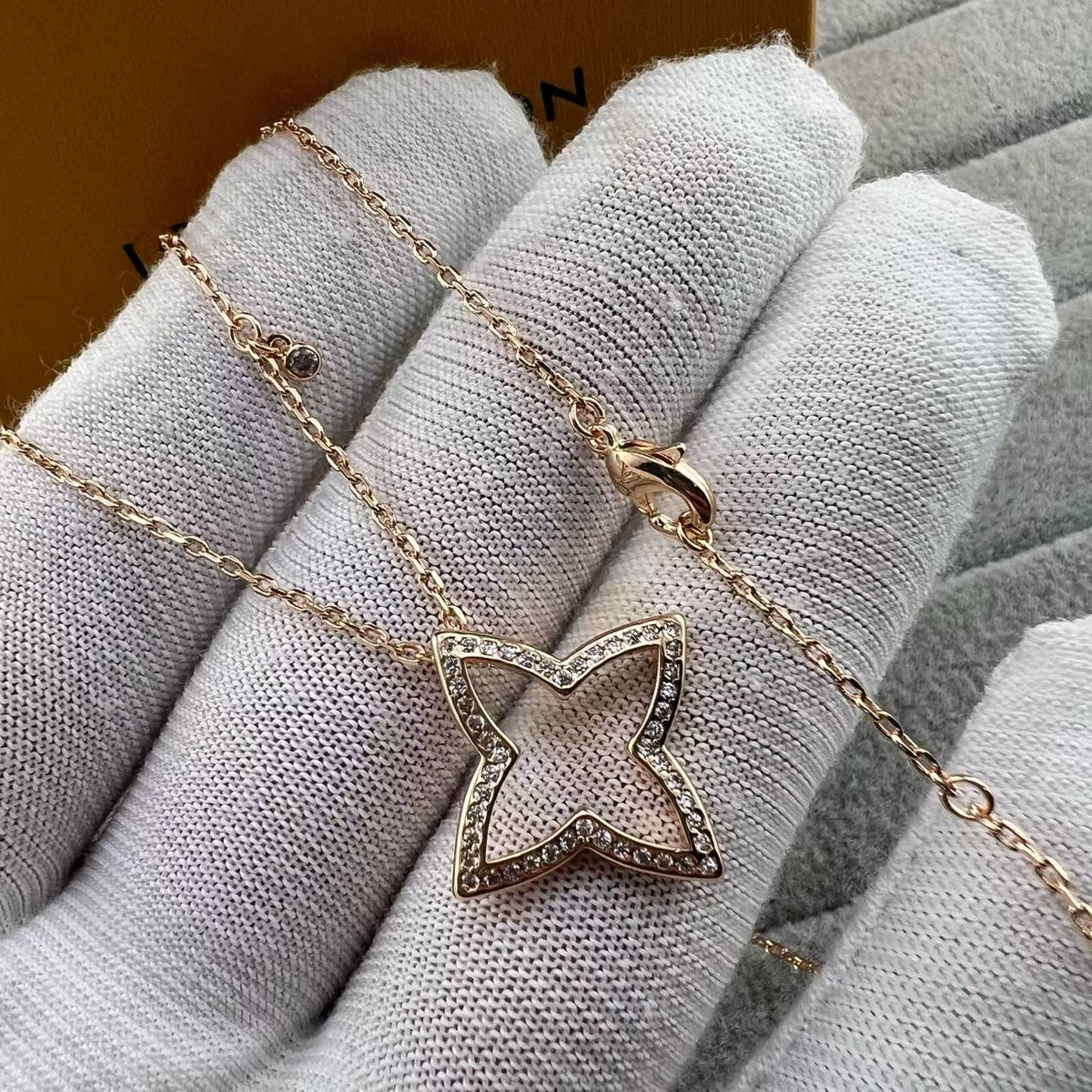 [Super CiCi]FOUR-LEAF CLOVER OPENWORK NECKLACE