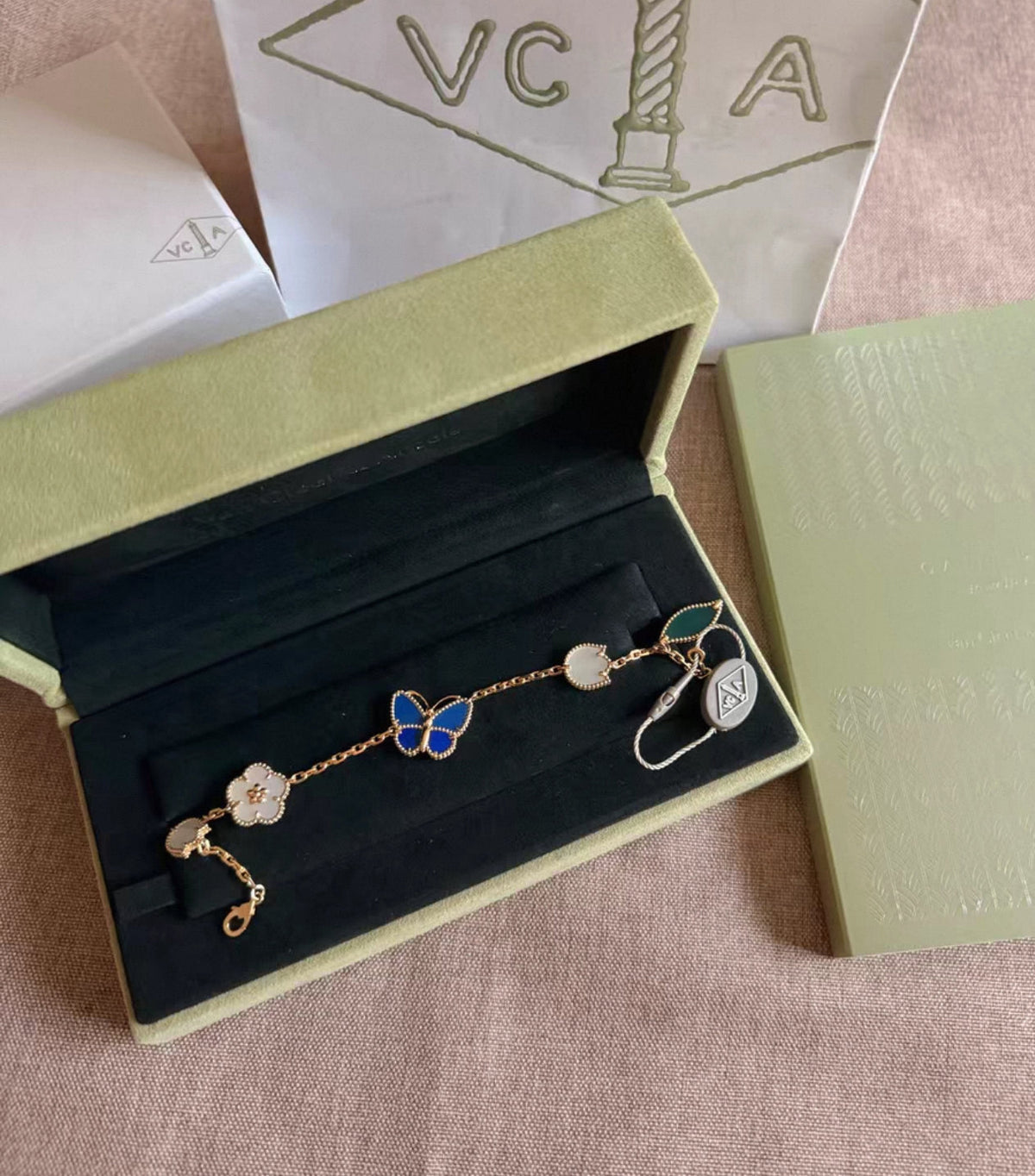 [Super CiCi ]LUCKY SPRING GOLD BLUESTONE WHITE MOTHER-OF-PEARL BRACELET