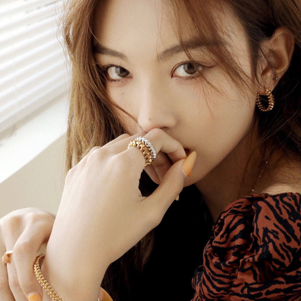[Super CiCi ]CLASH SMALL HOOP EARRINGS