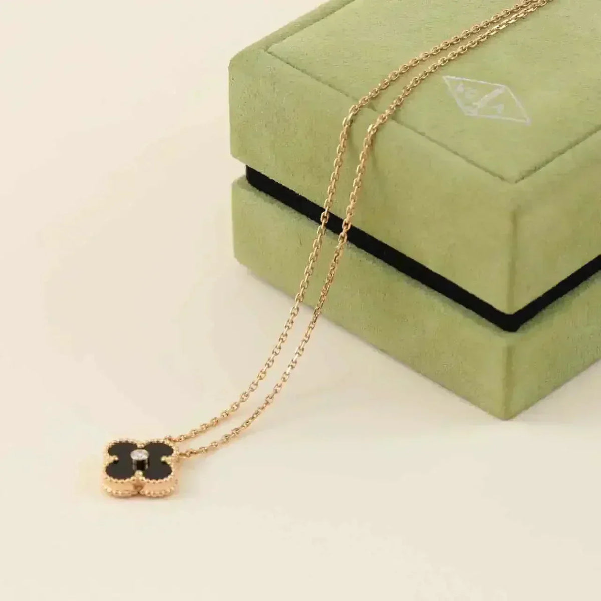 [Super CiCi ]CLOVER 15MM DIAMOND ONYX NECKLACE