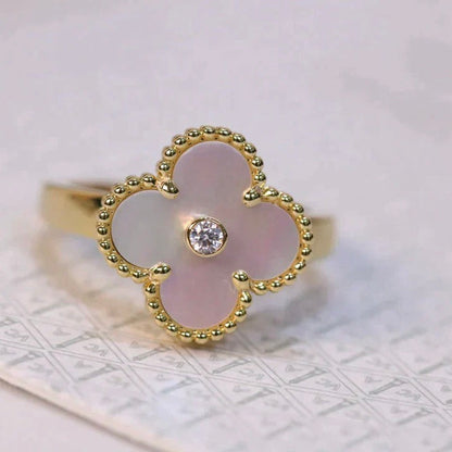 [Super CiCi ]CLOVER PINK MOP RING GOLD DIAMOND