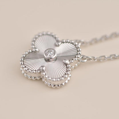 [Super CiCi ]CLOVER  15MM DIAMOND LASER NECKLACE SILVER