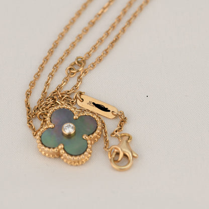 [Super CiCi ]CLOVER 15MM DIAMOND AND MOTHER-OF-GREY NECKLACE