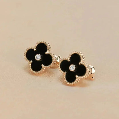 [Super CiCi ]CLOVER MEDIUM 1 MOTIFS ONYX DIAMOND EARRINGS
