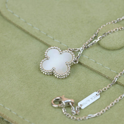 [Super CiCi ]CLOVER  15MM WHITE MOTHER-OF-PEARL SILVER
