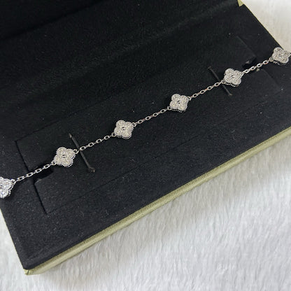 [Super CiCi ]CLOVER 6 MOTIF DIAMOND BRACELET
