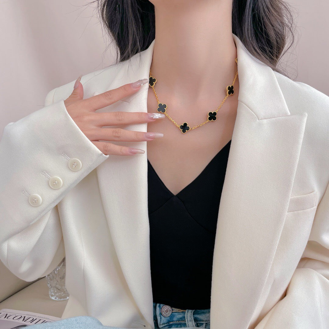 [Super CiCi ]CLOVER 10 MOTIFS ONYX NECKLACE