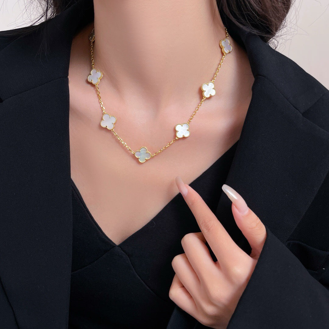 [Super CiCi ]CLOVER 10 MOTIFS WHITE MOTHER OF PEARL NECKLACE