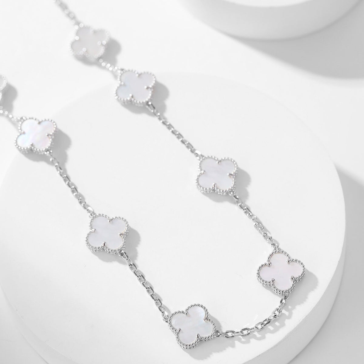 [Super CiCi ]CLOVER 10 MOTIFS WHITE MOTHER OF PEARL NECKLACE