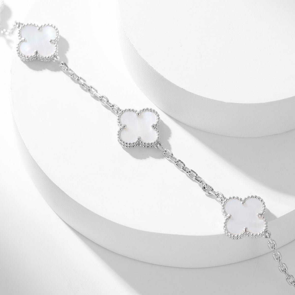 [Super CiCi ]CLOVER 10 MOTIFS WHITE MOTHER OF PEARL NECKLACE