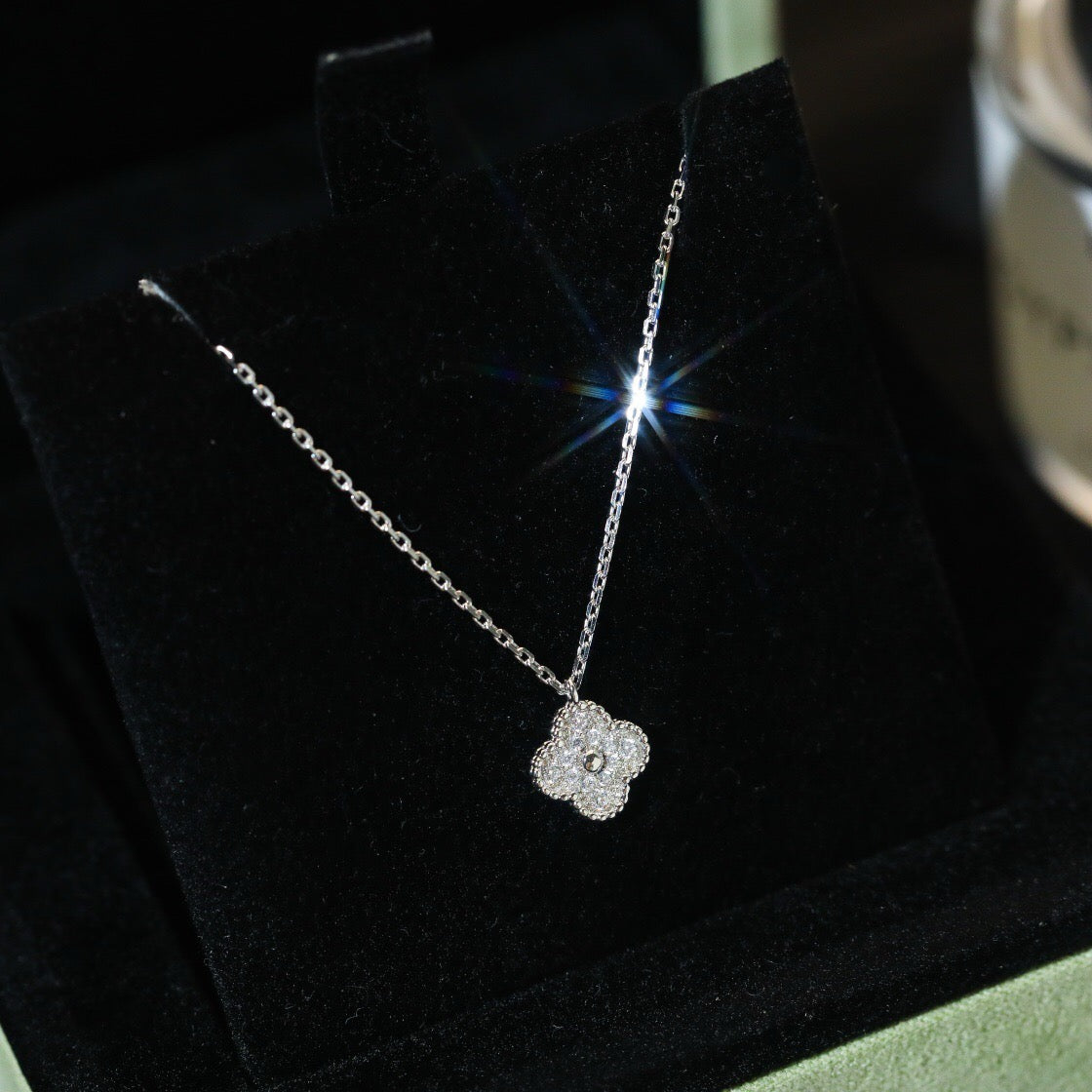 [Super CiCi ]CLOVER MINI 9.5MM PENDANT DIAMOND NECKLACE