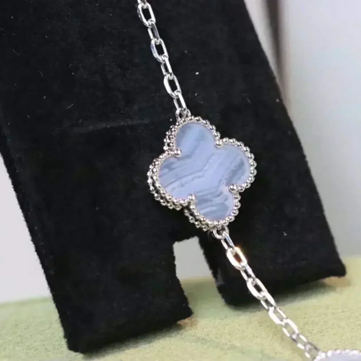 [Super CiCi ] CLOVER 5 MOTIF PURPLE CHALCEDONY BRACELET COLLECTION