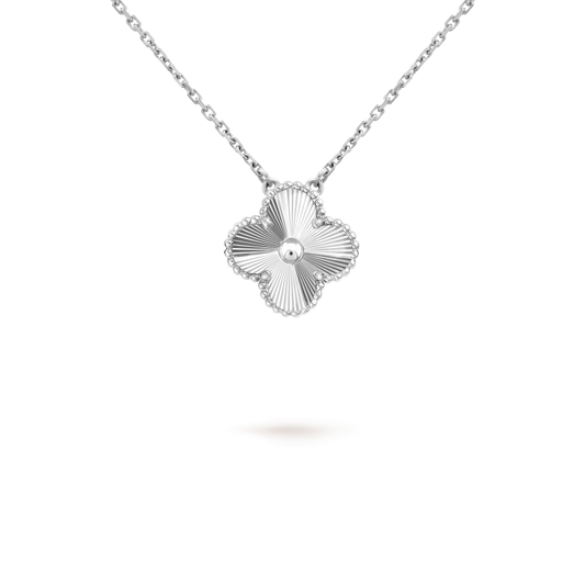 [Super CiCi ]CLOVER 15MM LASER NECKLACE SILVER