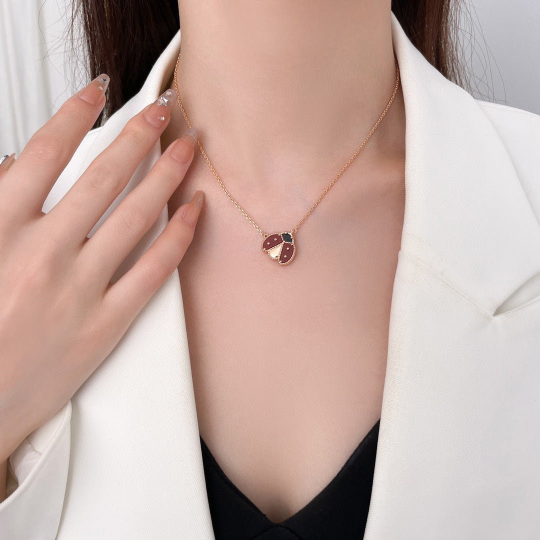 [Super CiCi ]LUCKY  CARNELIANS LADYBUG NECKLACE