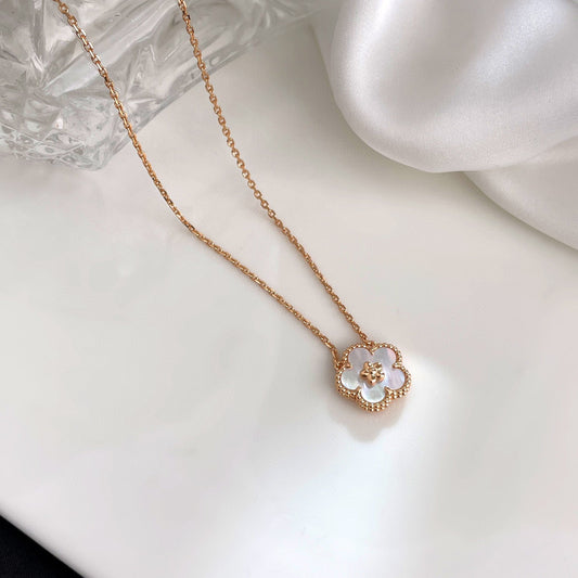 [Super CiCi ]LUCKY  WHITE MOP  PLUM BLOSSOM NECKLACE