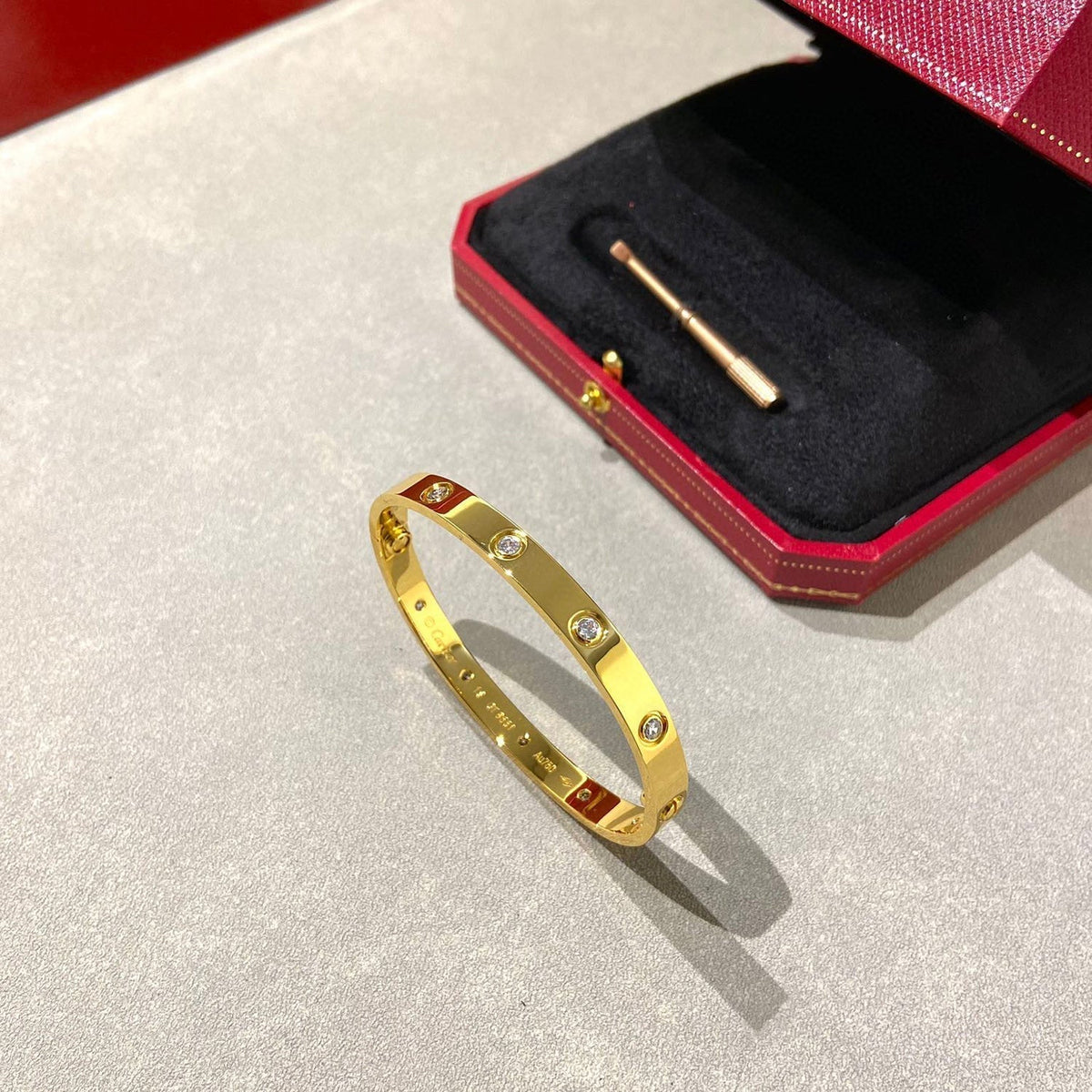 [Super CiCi ]LOVE BRACELET 6.1MM 10 DIAMONDS