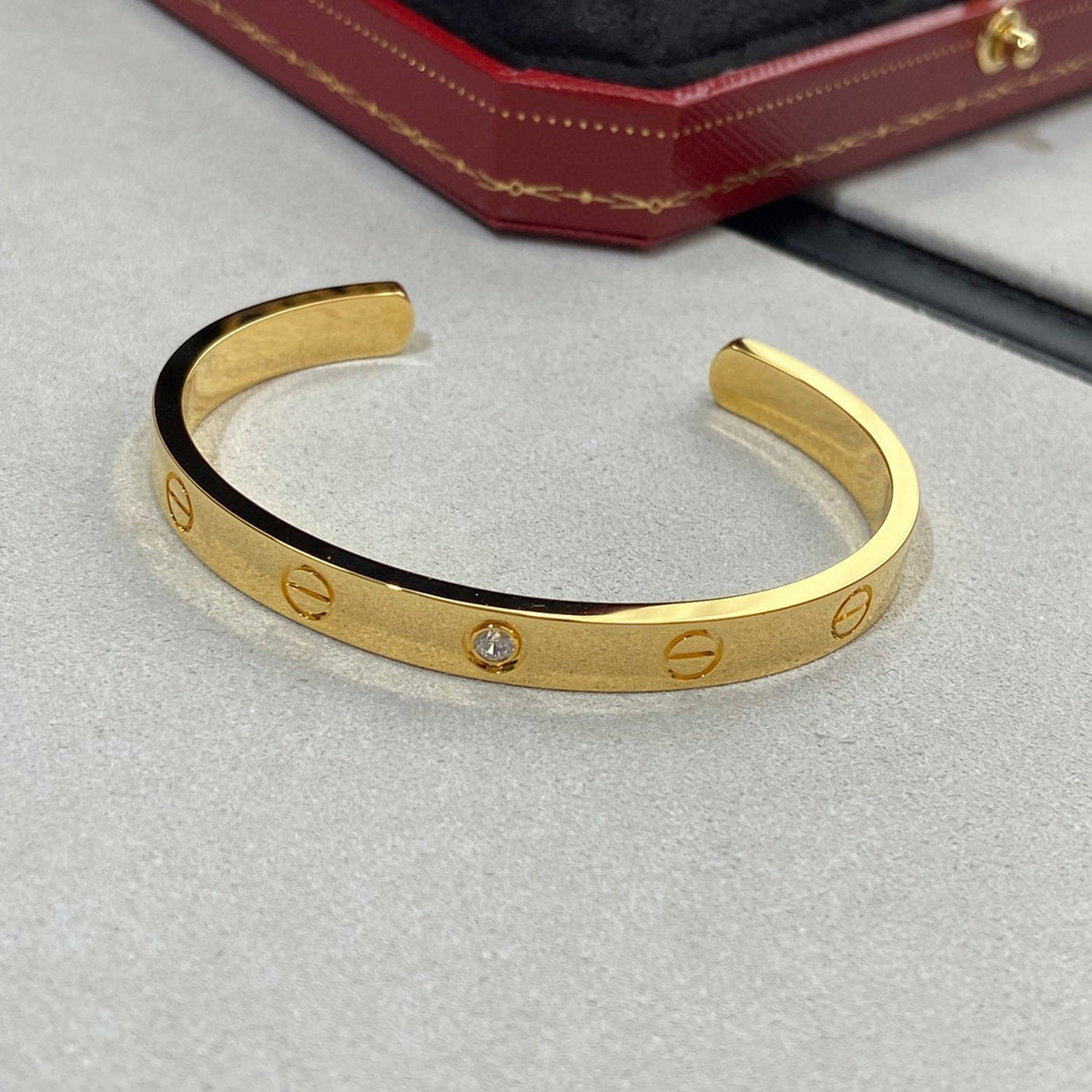 [Super CiCi ]LOVE BRACELET 6.1MM 1 DIAMOND OPEN CUFF