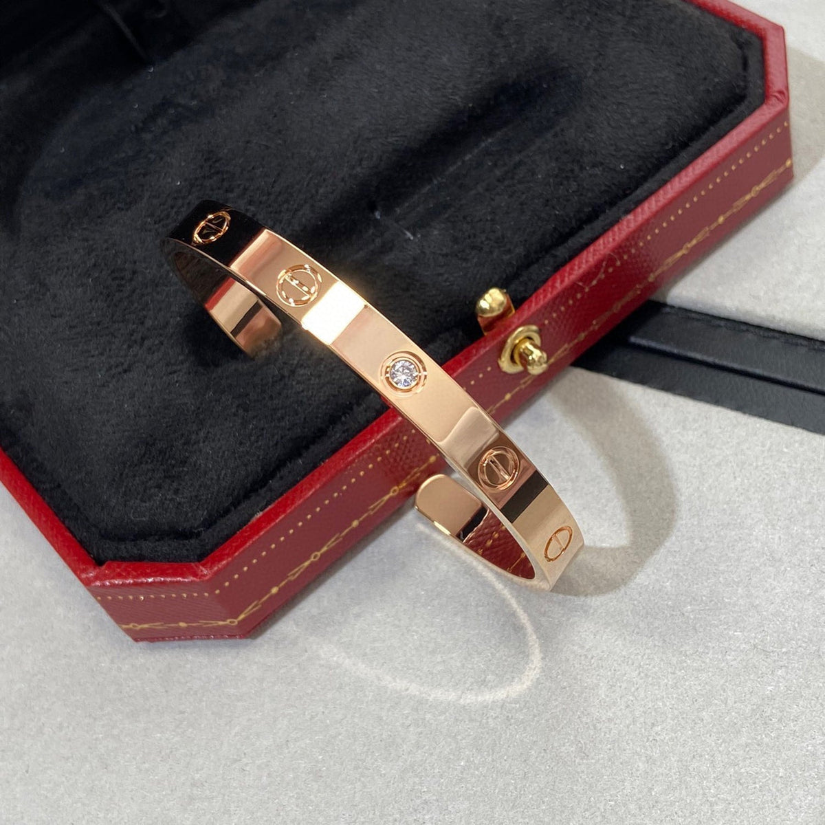 [Super CiCi ]LOVE BRACELET 6.1MM 1 DIAMOND OPEN CUFF