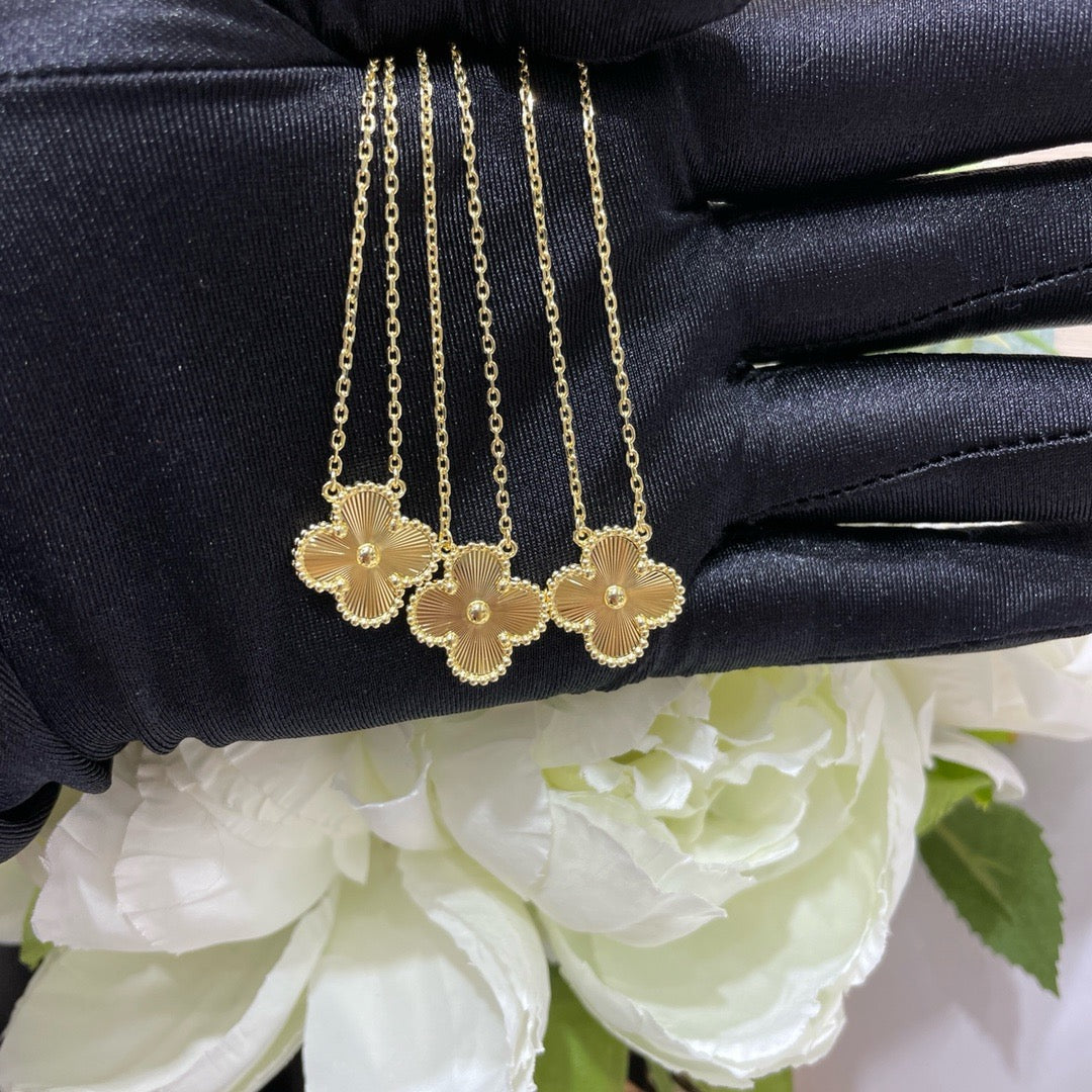 [Super CiCi ]CLOVER 15MM LASER NECKLACE