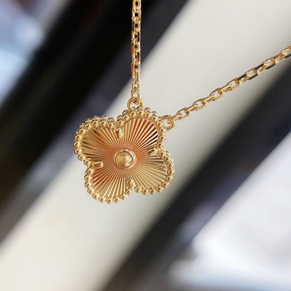 [Super CiCi ]CLOVER 15MM LASER NECKLACE