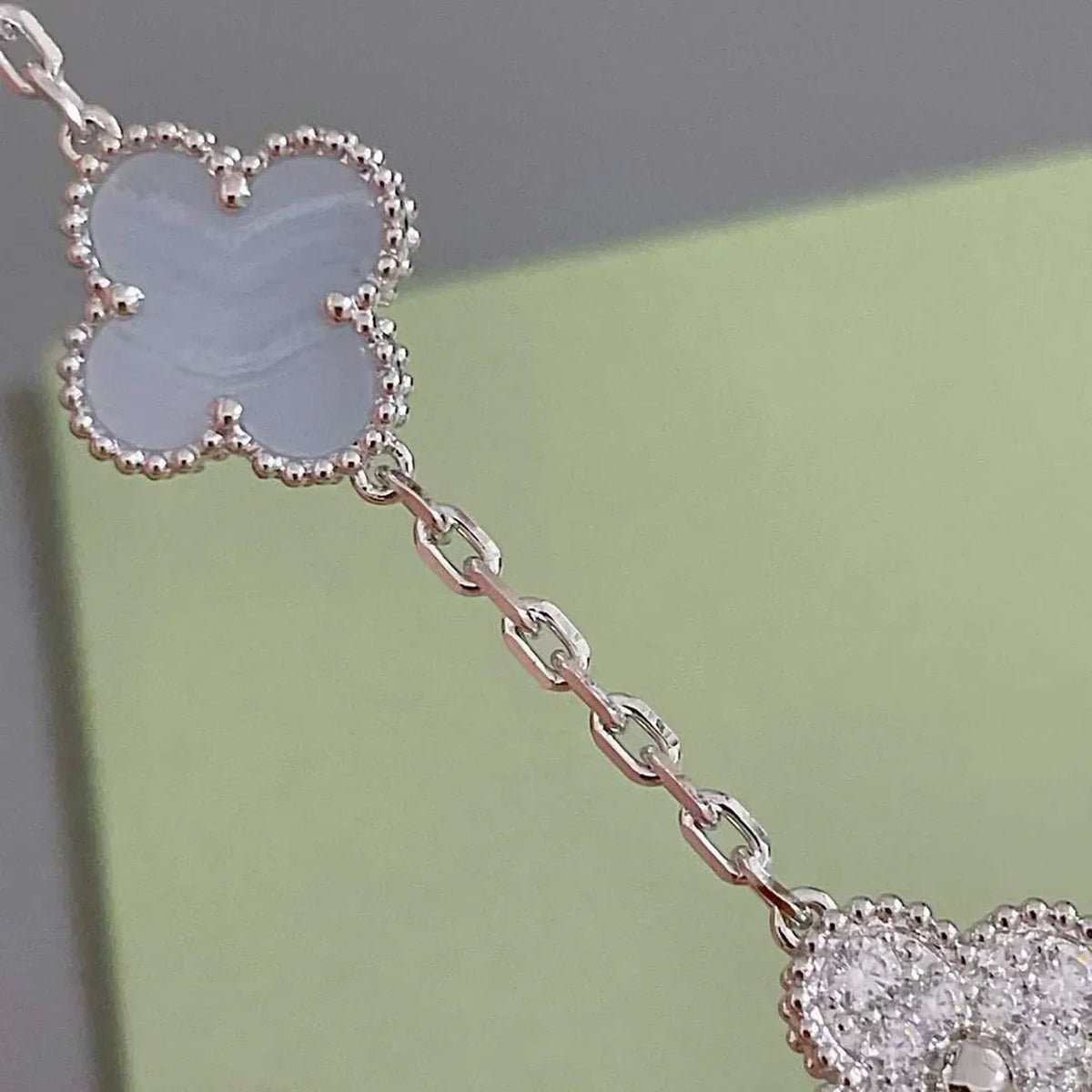 [Super CiCi ] CLOVER 5 MOTIF PURPLE CHALCEDONY BRACELET COLLECTION