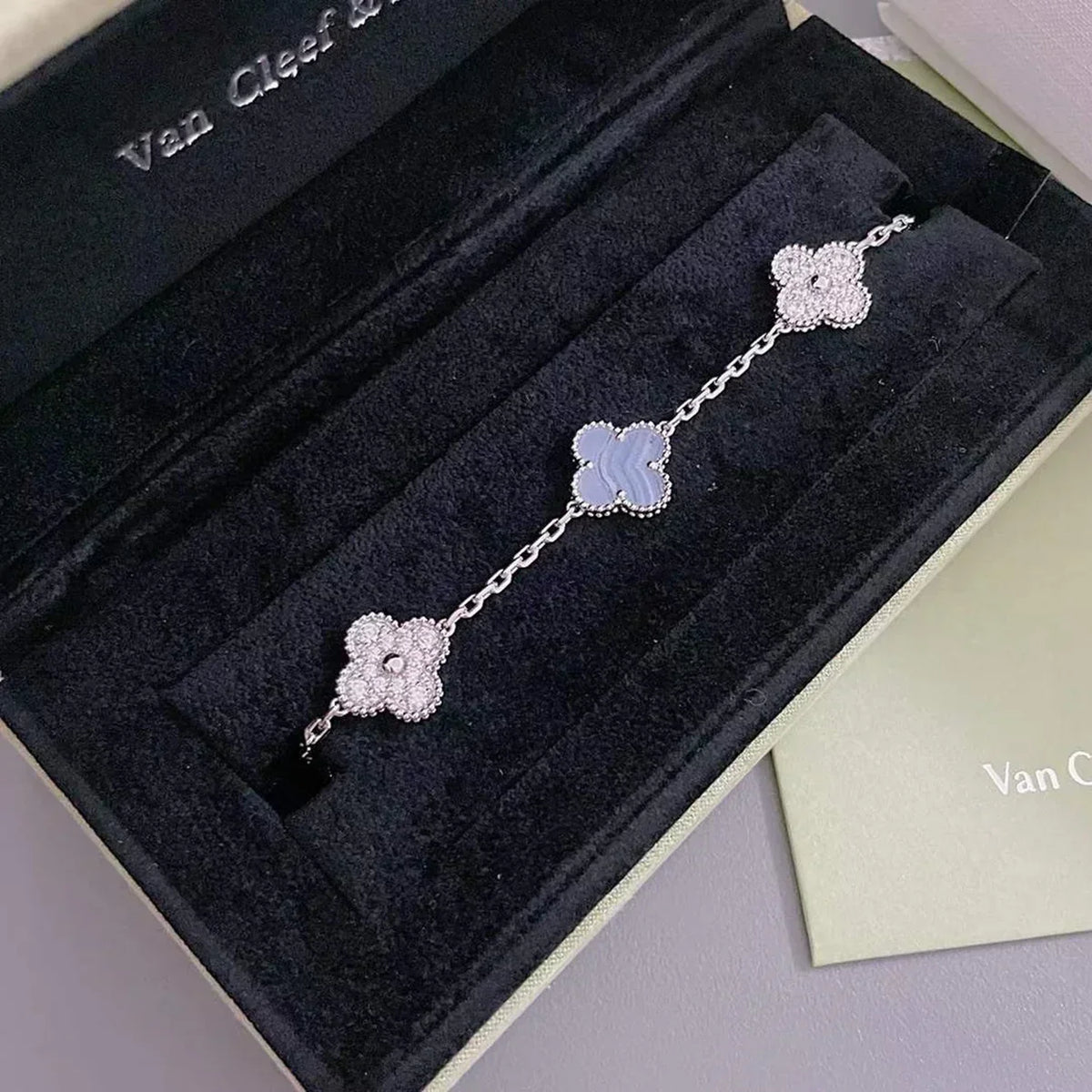 [Super CiCi ] CLOVER 5 MOTIF PURPLE CHALCEDONY BRACELET COLLECTION