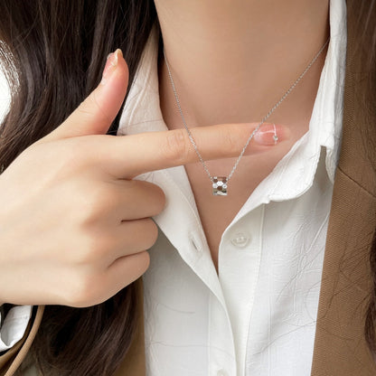 [Super CiCi ]BEE MINI PEDANT DIAMOND NECKLACE