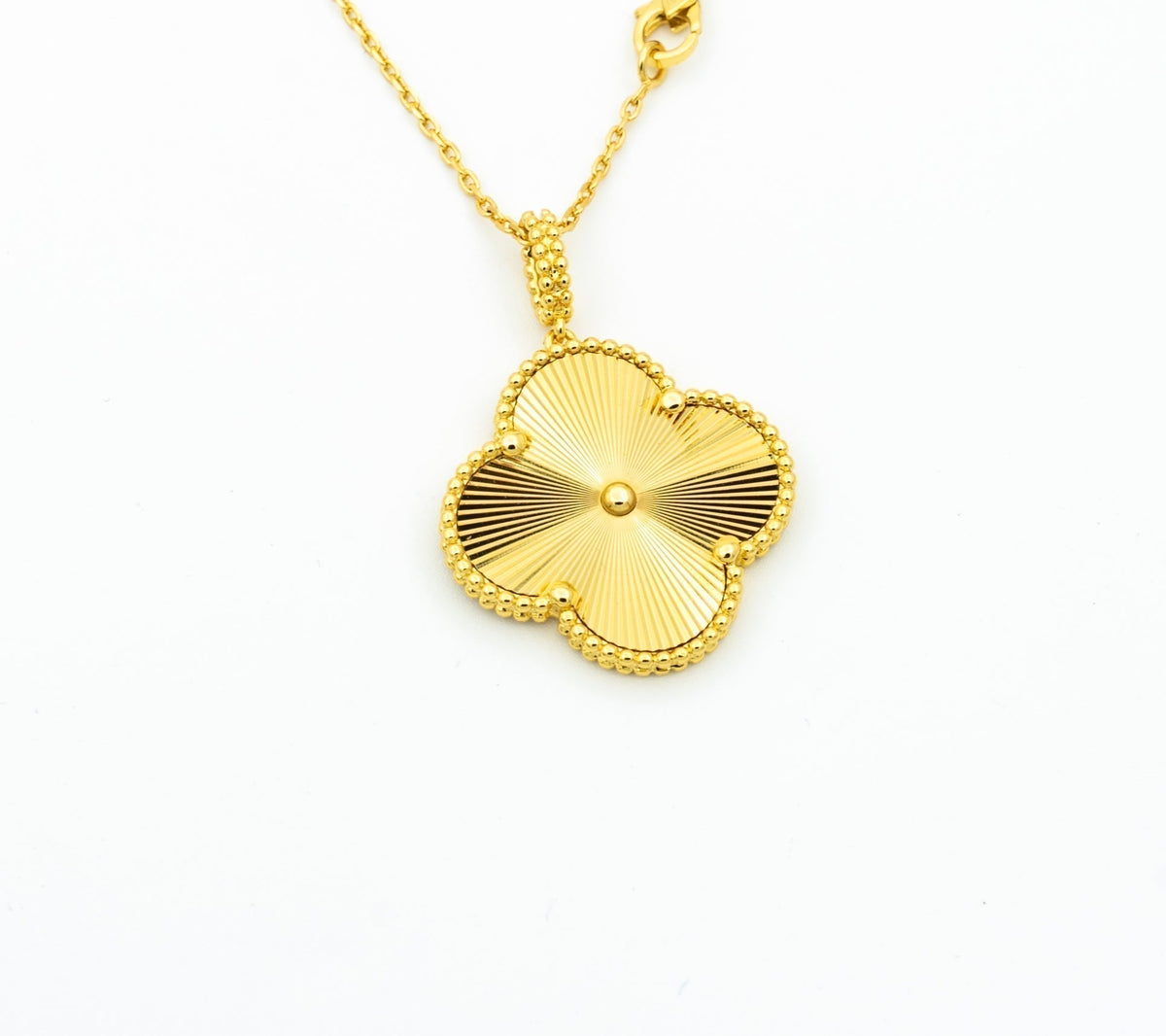 [Super CiCi ]CLOVER 25MM PEDANT NECKLACE GOLD
