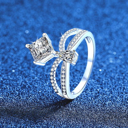 [Super CiCi]ELEGANT DOUBLE-TWISTED MOISSANITE RING