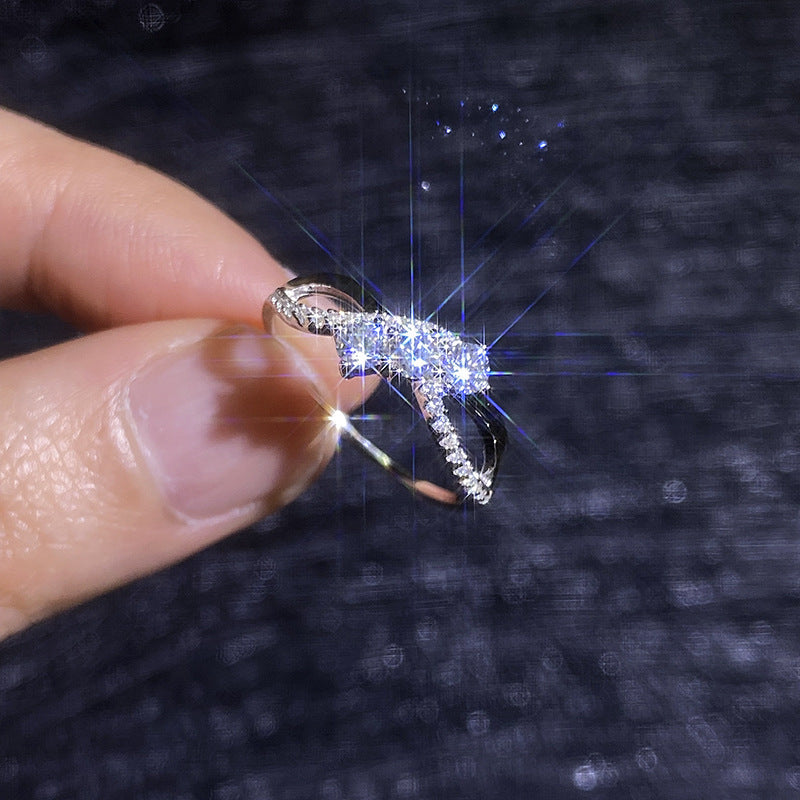 [Super CiCi]INTERTWINING LOVE MOISSANITE RING