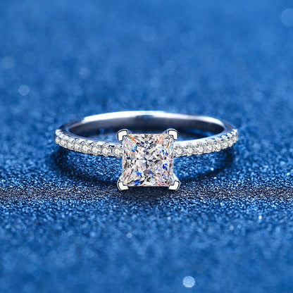 [Super CiCi]ELEGANT PRINCESS CUT MOISSANITE ENGAGEMENT RING