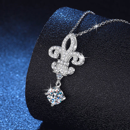 [Super CiCi]ROYAL FLEUR-DE-LIS MOISSANITE PENDANT NECKLACE