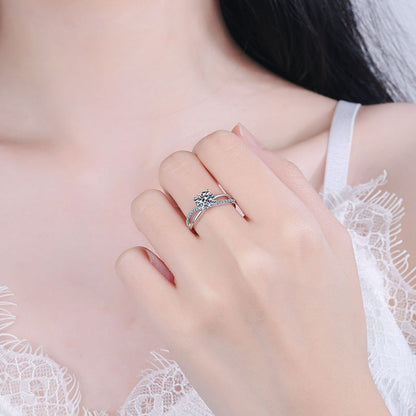 [Super CiCi]ELEGANT 4-PRONG CROSSOVER MOISSANITE ENGAGEMENT RING