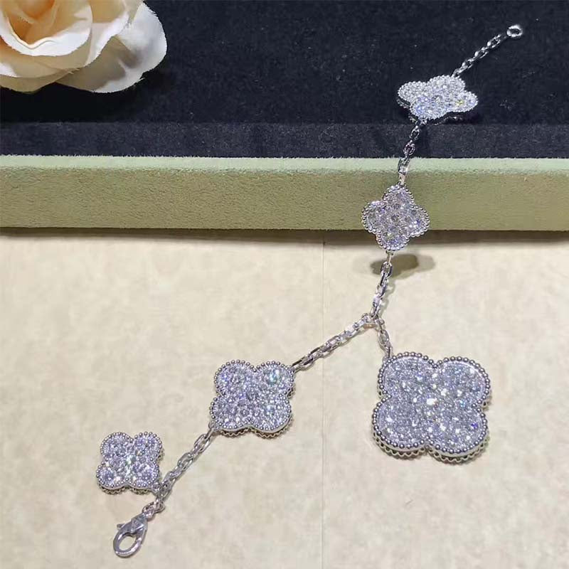 [Super CiCi ]CLOVER 6 MOTIFS SILVER DIAMOND BRACELET
