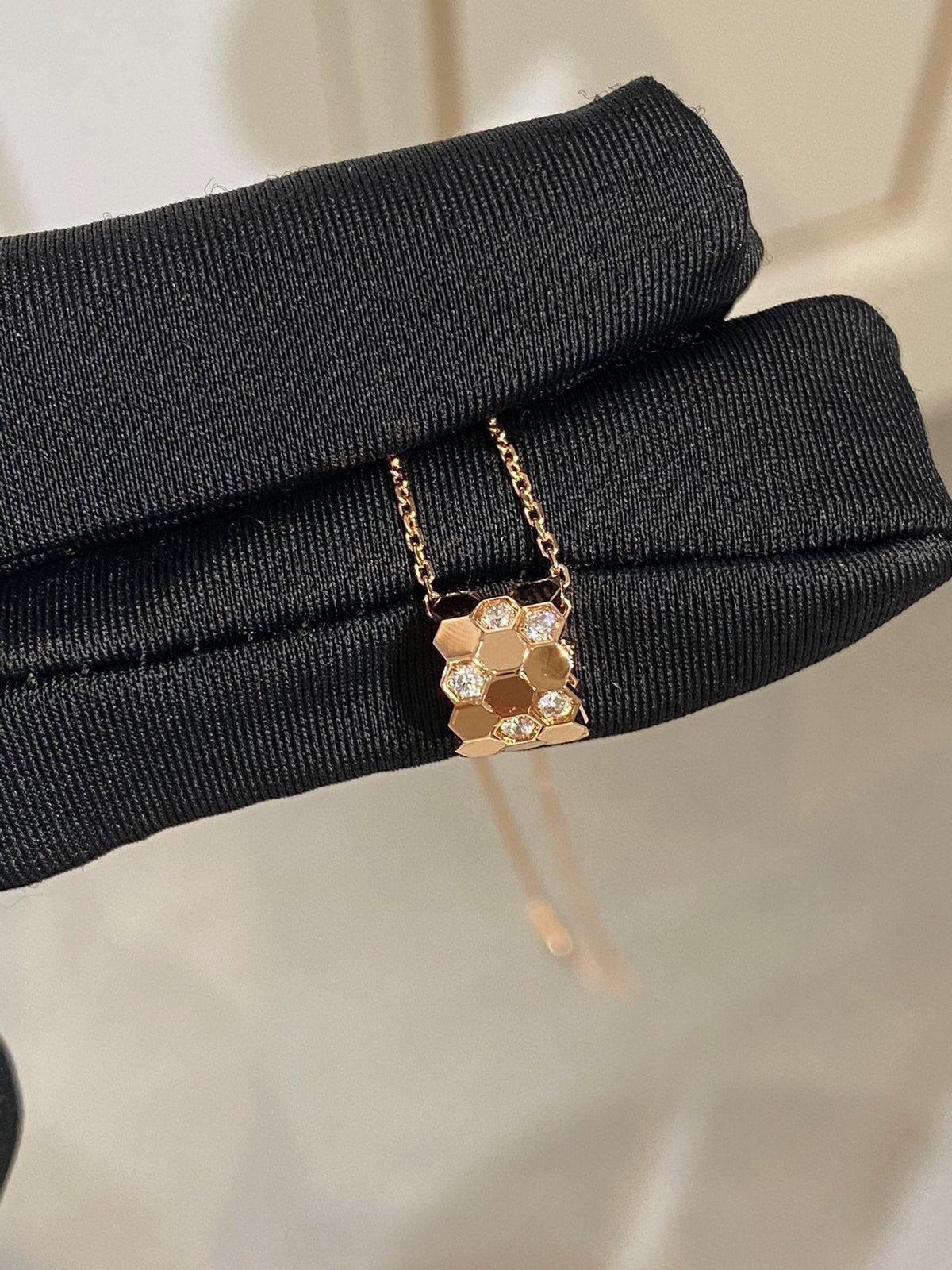 [Super CiCi ]BEE LOVE DIAMOND NECKLACE