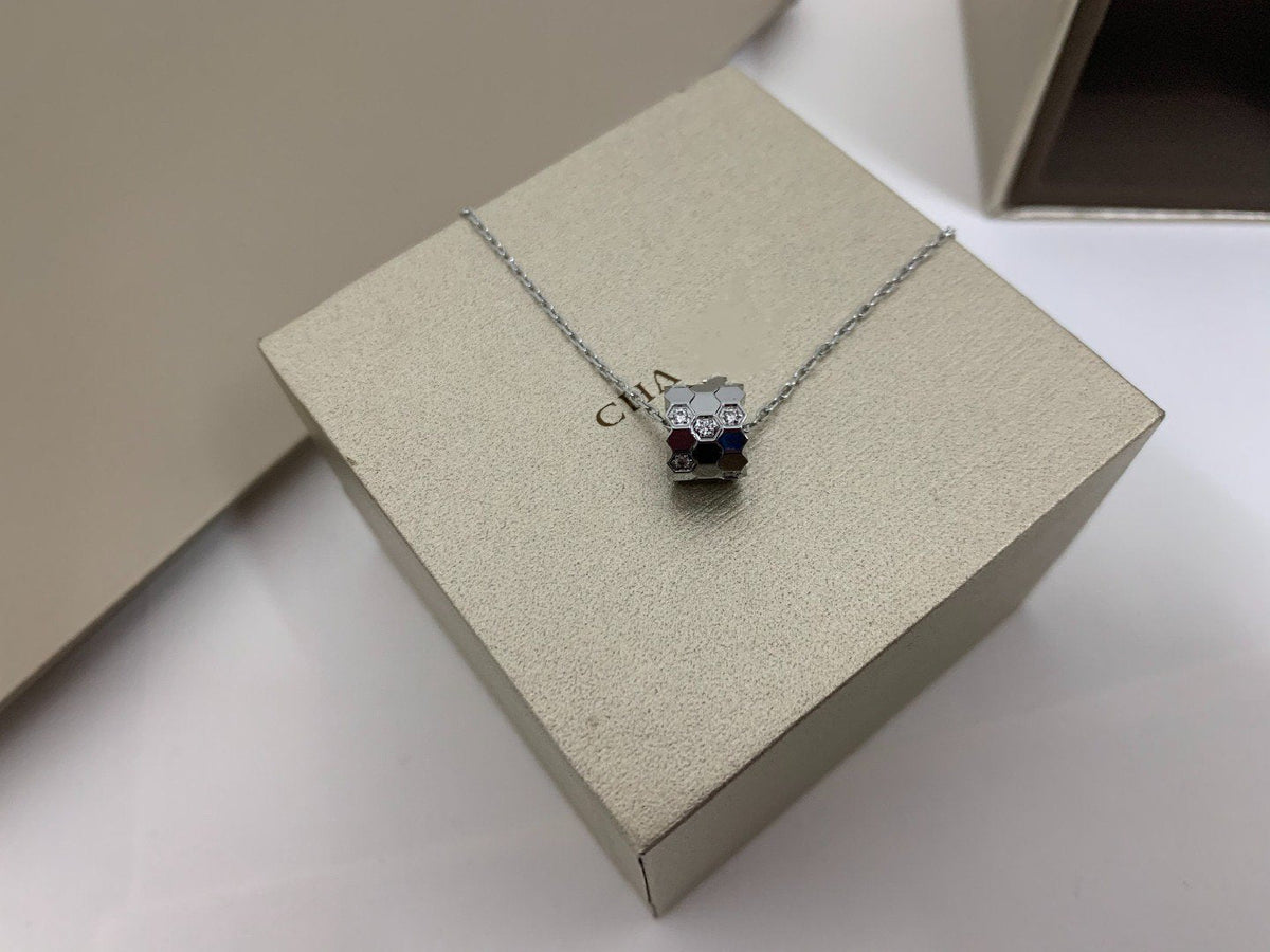 [Super CiCi ]BEE LOVE DIAMOND NECKLACE